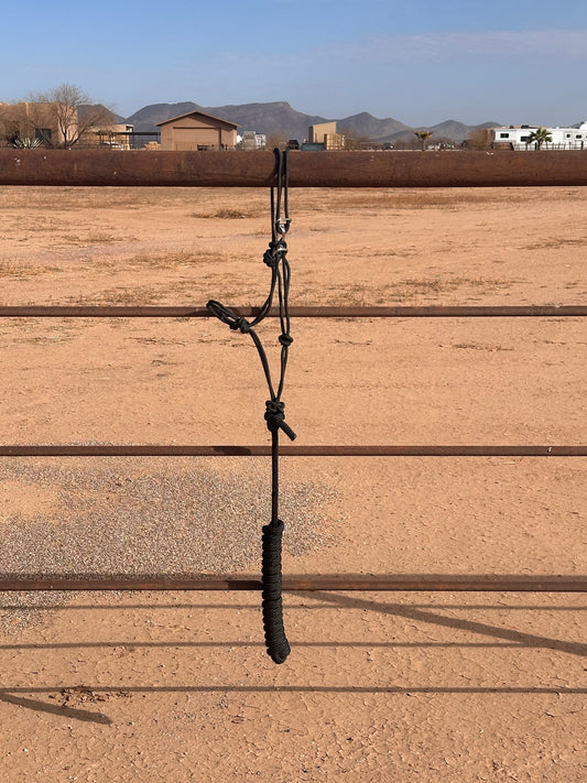 Black Yearling Easy Hook Halter