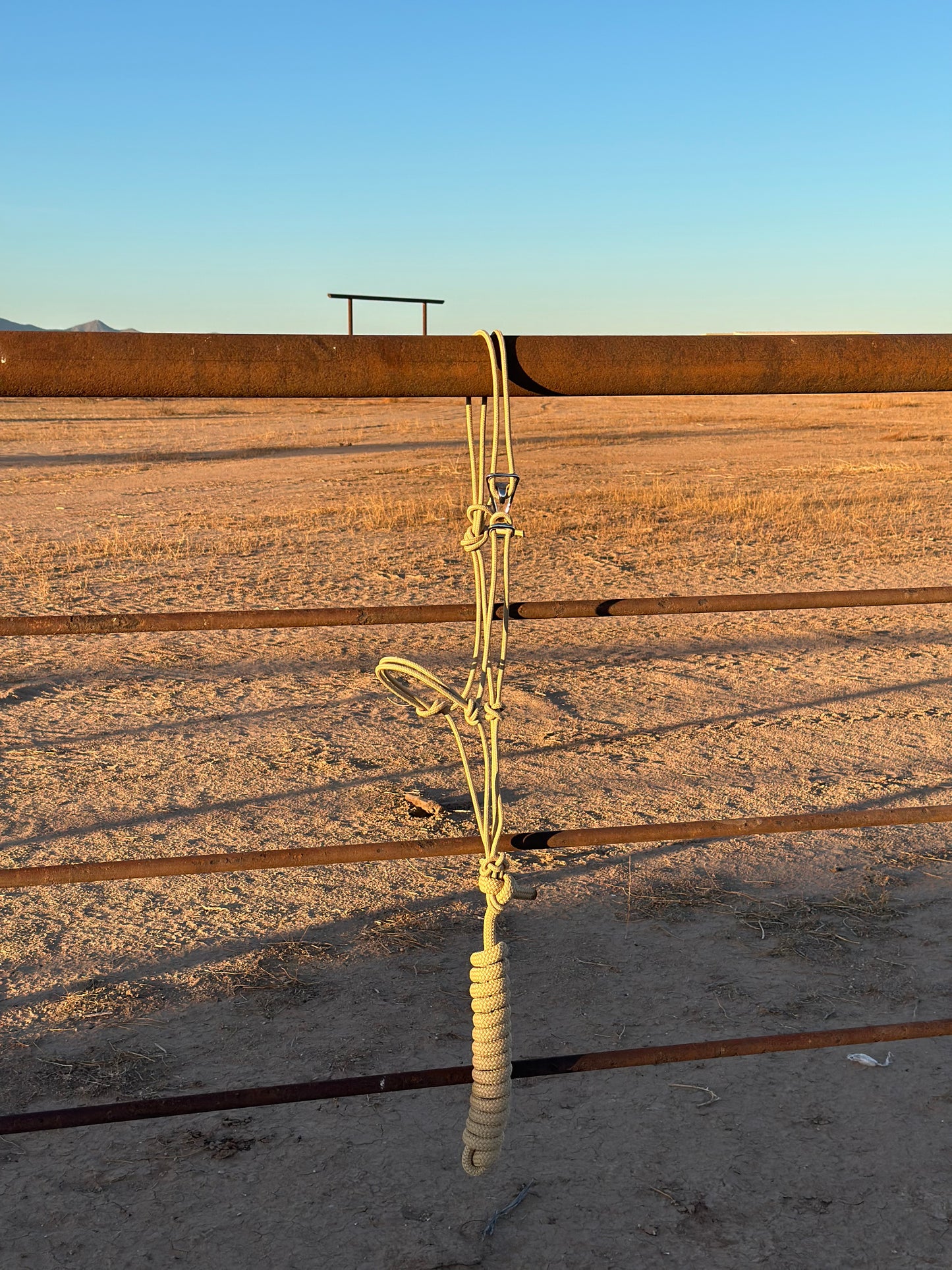 Beige Easy Hook Rope Halter