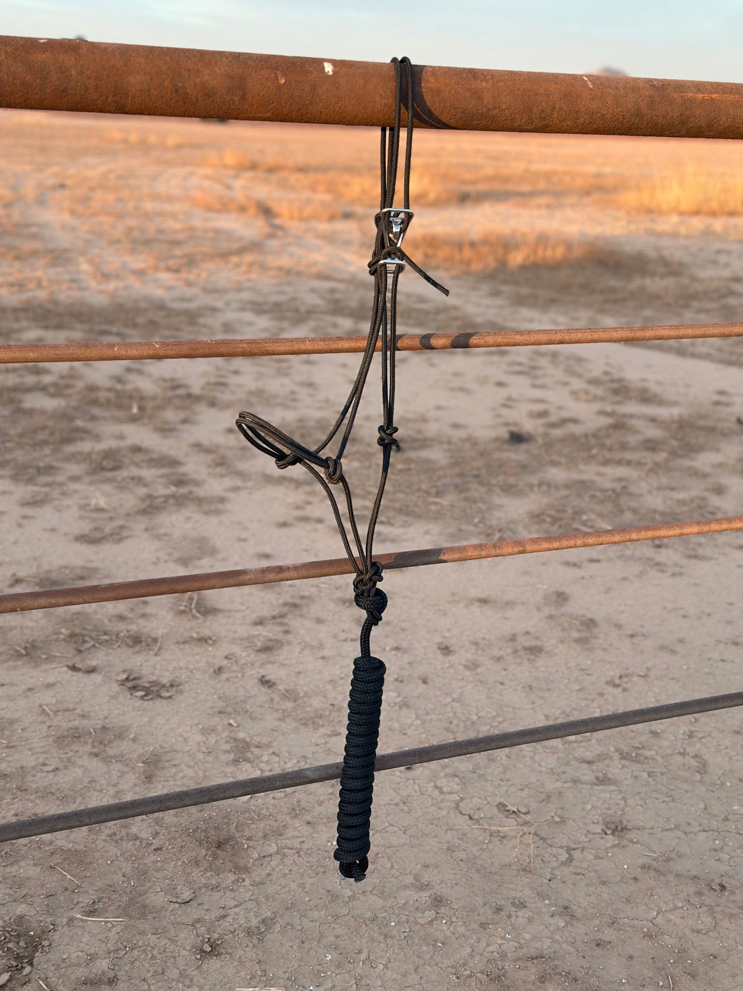 Black Easy Hook Rope Halter