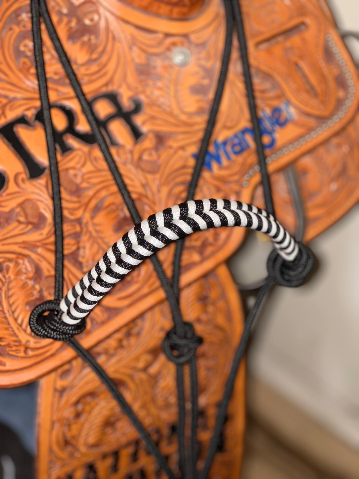 Easy Hook Halter with Braided Noseband